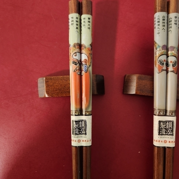 Chopsticks With Stands - Picture 2 of 7